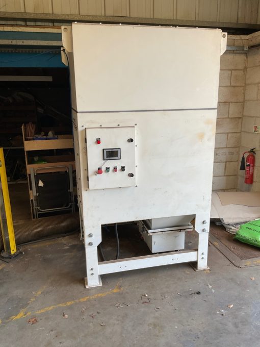 Bodor P3015 - 3kw IPG Laser Source - Automatic Nozzle Changer - CE - Image 4
